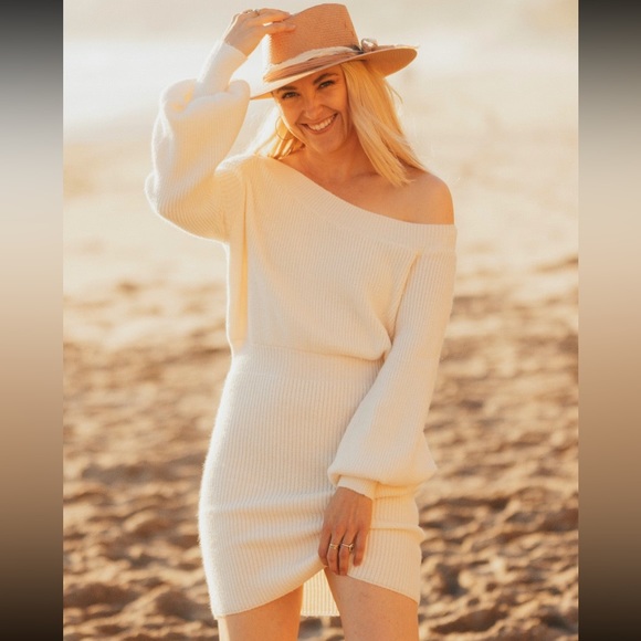Line + Dot Rebecca Off Shoulder Sweater Mini Dress - Picture 4 of 7